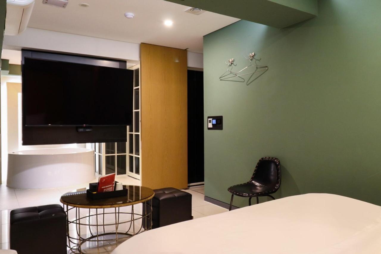 Suite Twin Room