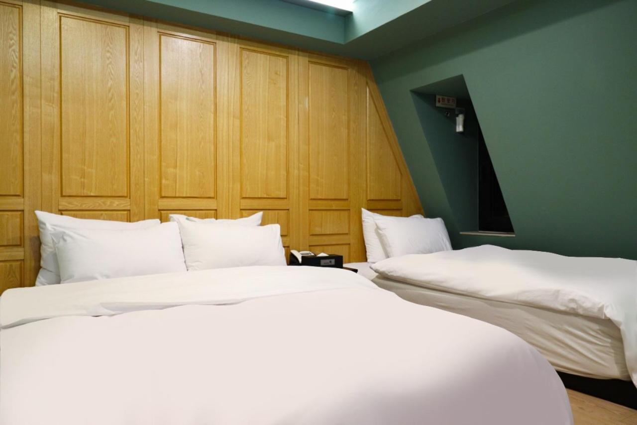 Suite Twin Room