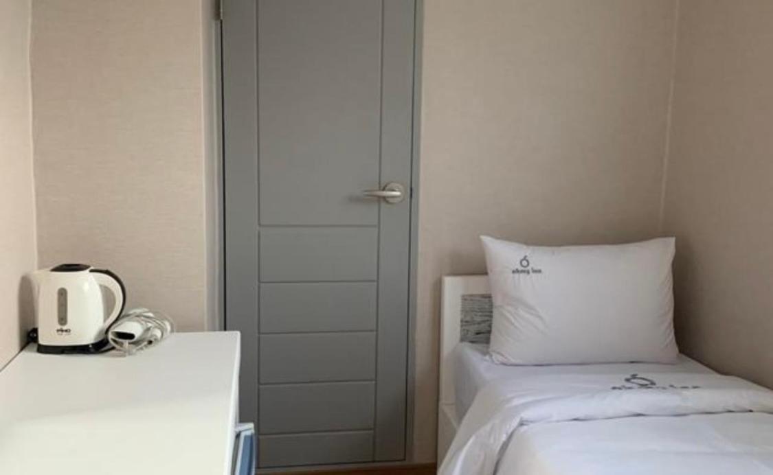 Single Room Private Bathroom