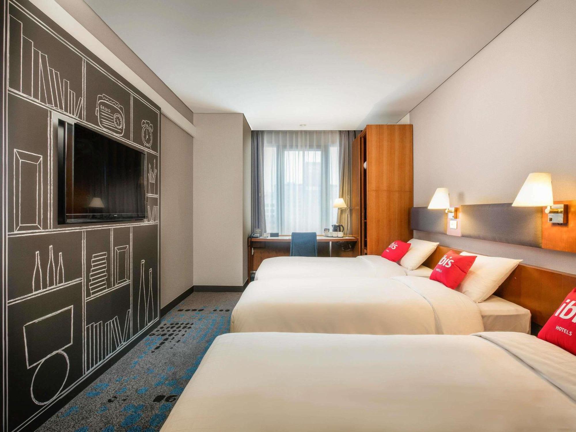 Standard Room Three Single Beds