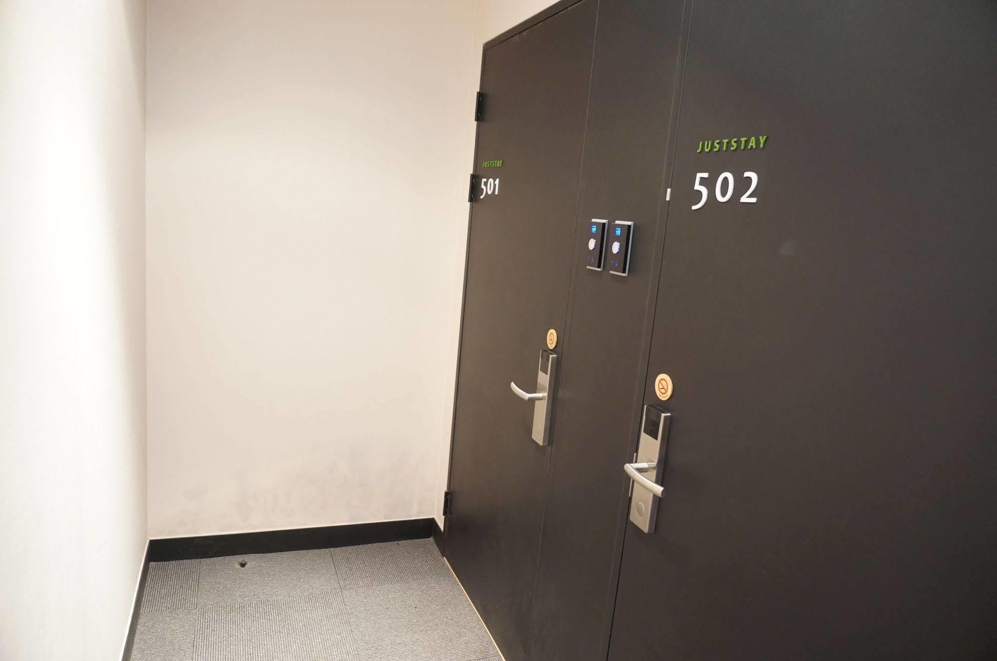 Triple Room Bathroom