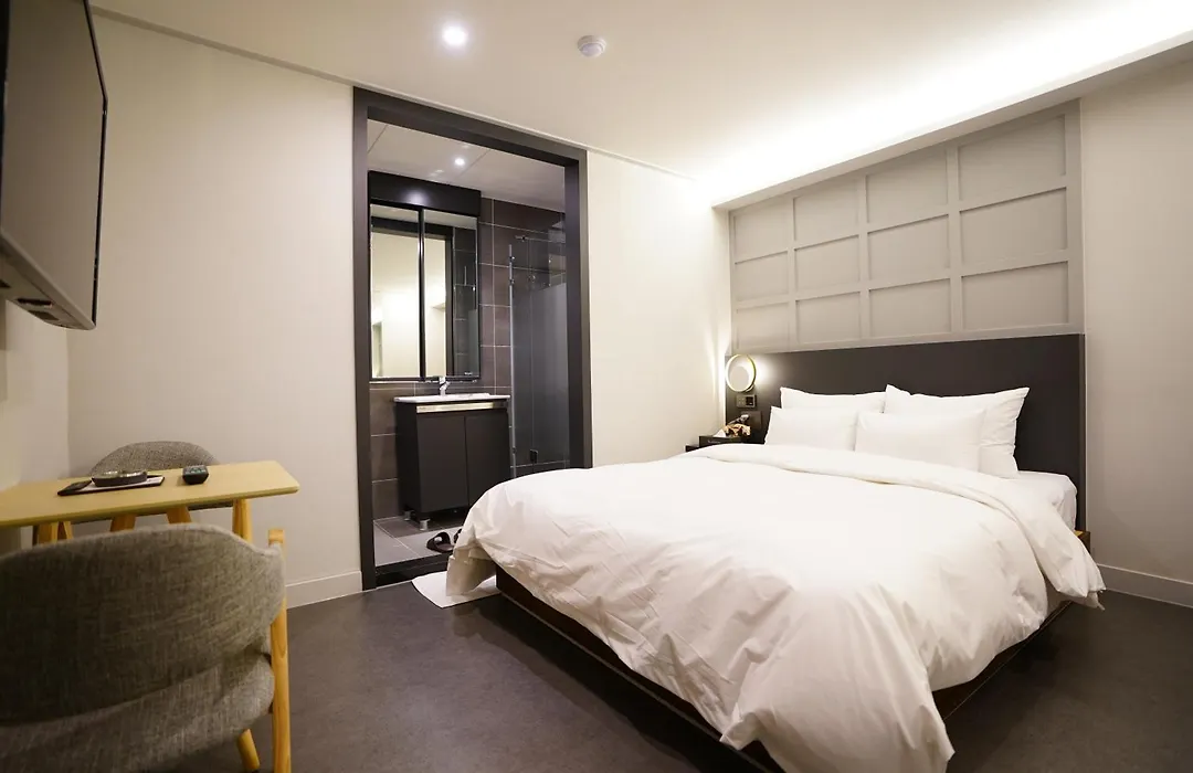 Dongdaemun Saturn Hotel-1