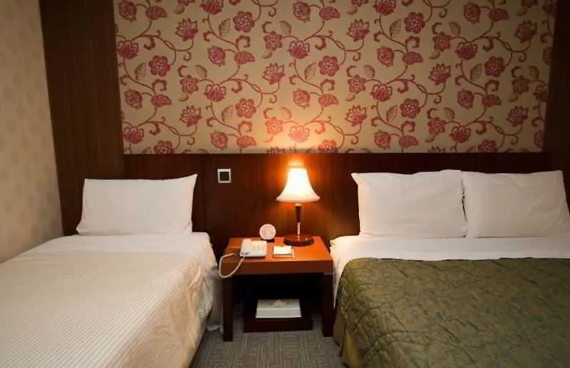 Friend Hotel-1