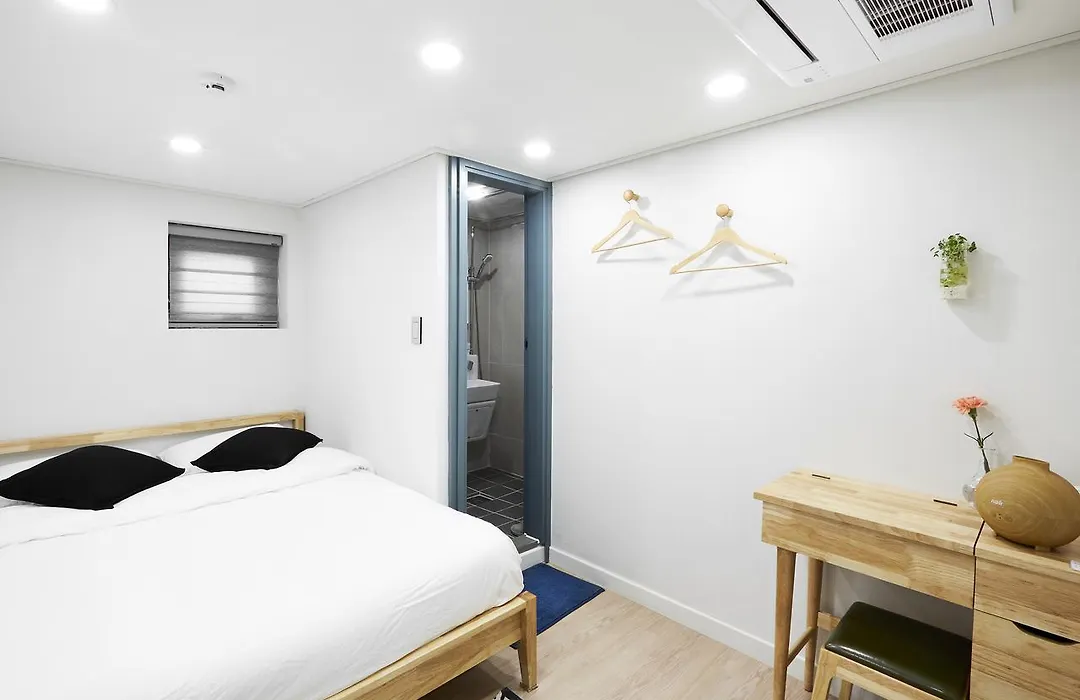 Comet Guesthouse Itaewon-1
