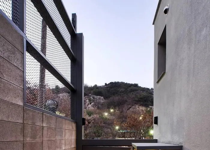 Ppp Seoul Villa met een Zwembad