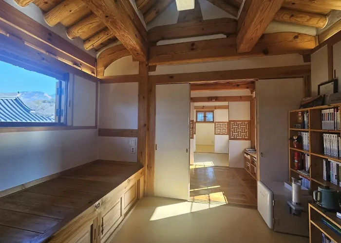 Lodges in Seoel